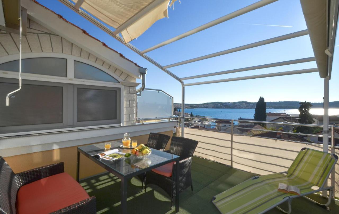 Villa Klaudia Trogir Eksteriør billede