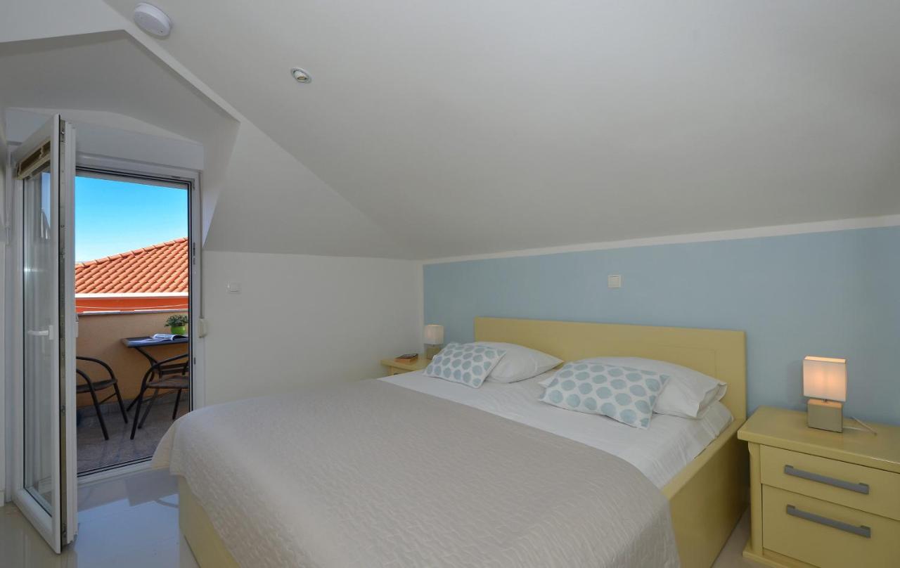 Villa Klaudia Trogir Eksteriør billede