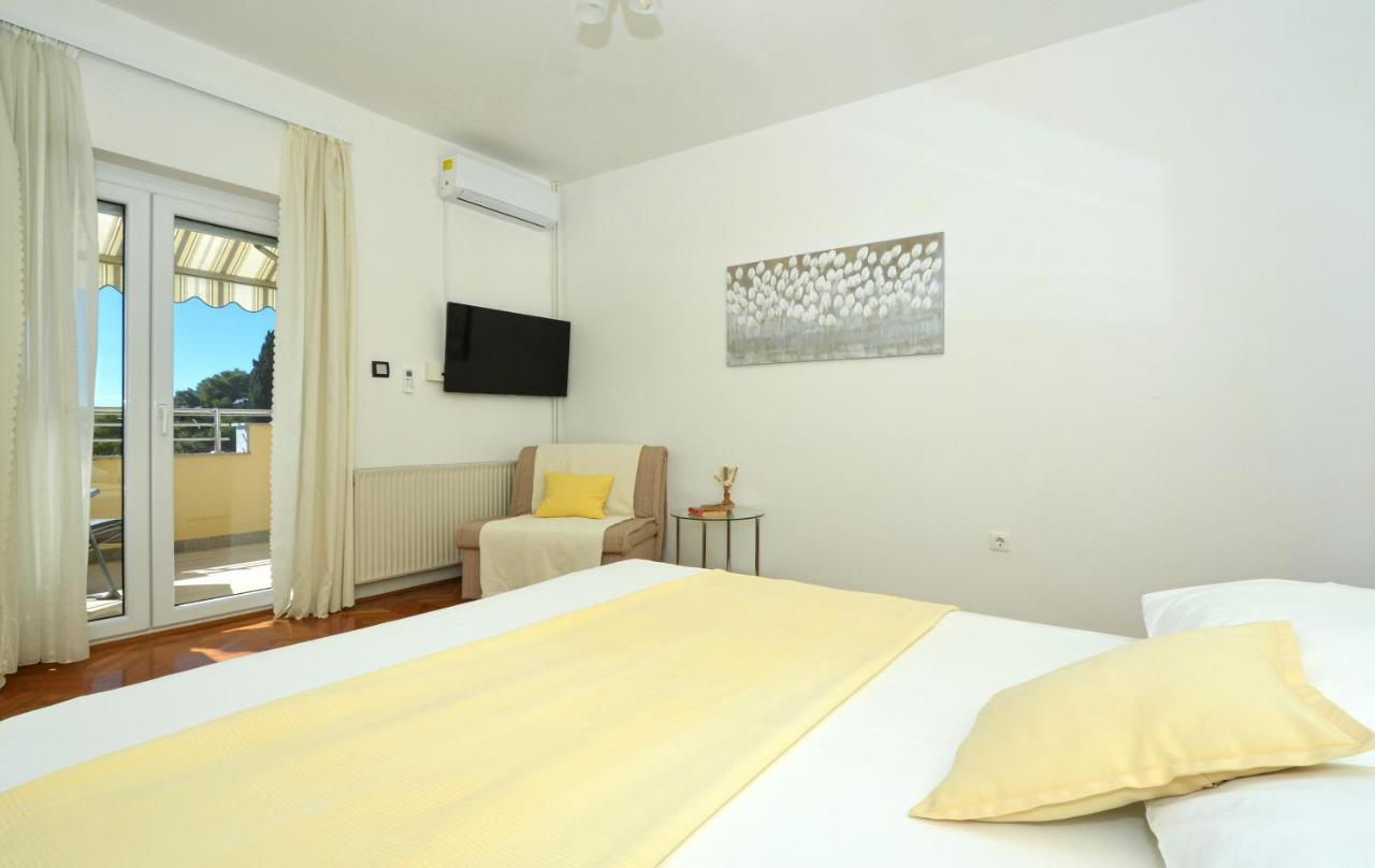 Villa Klaudia Trogir Eksteriør billede