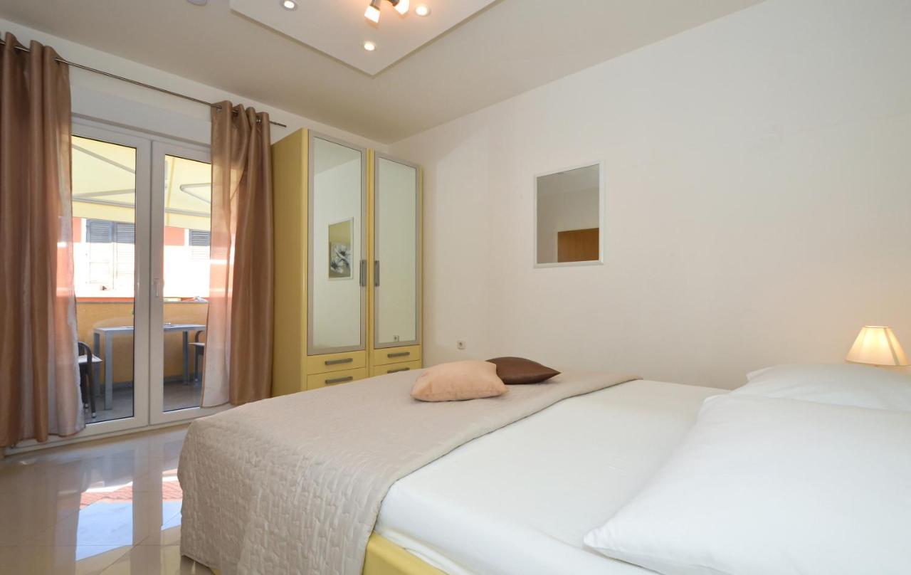 Villa Klaudia Trogir Eksteriør billede
