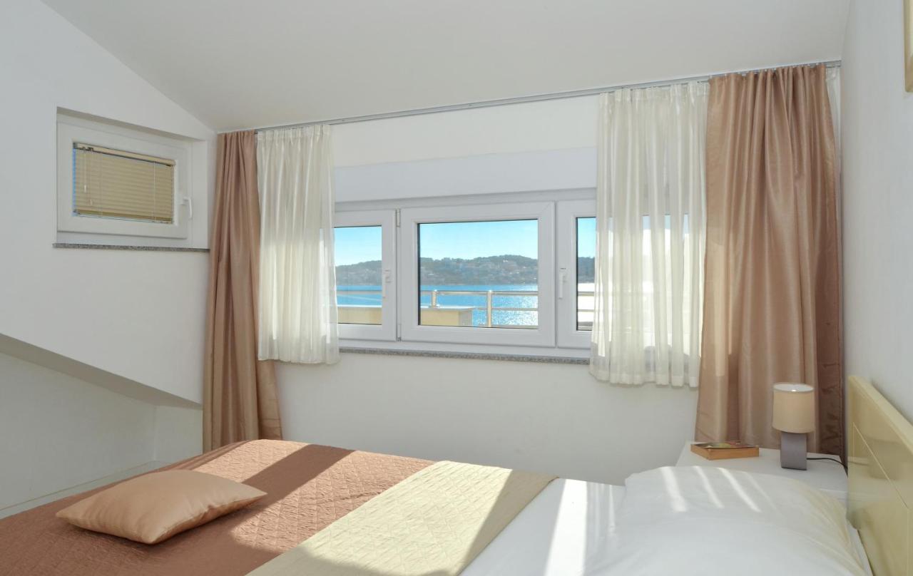 Villa Klaudia Trogir Eksteriør billede